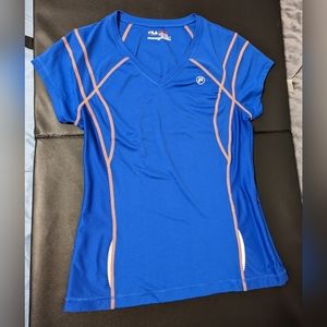 FILA Shirt NWOT Medium ✨